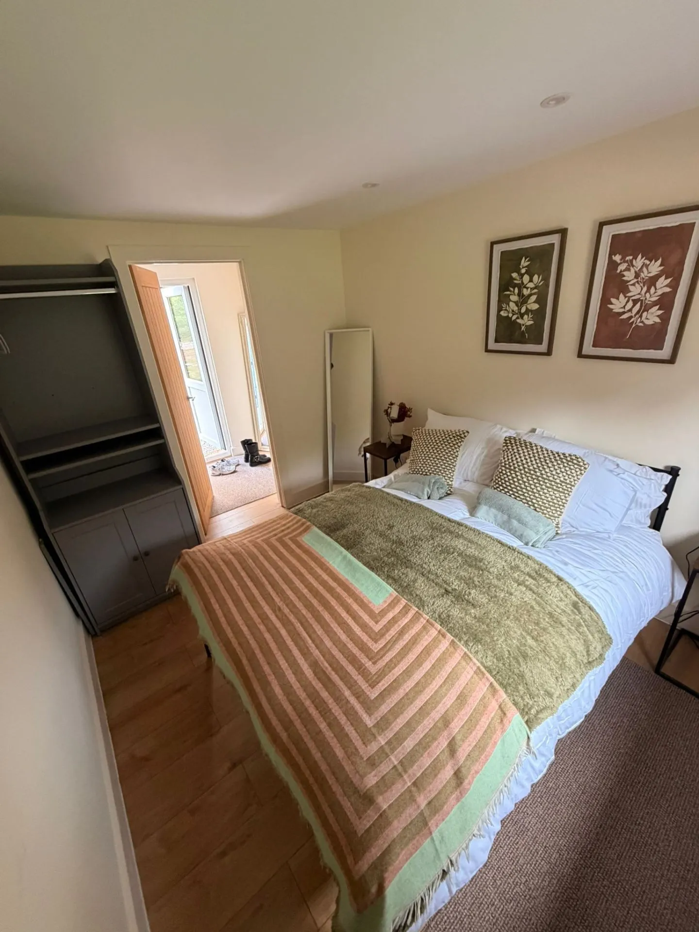 Two-Bedroom Annexe – Bromsgrove thumbnail 8