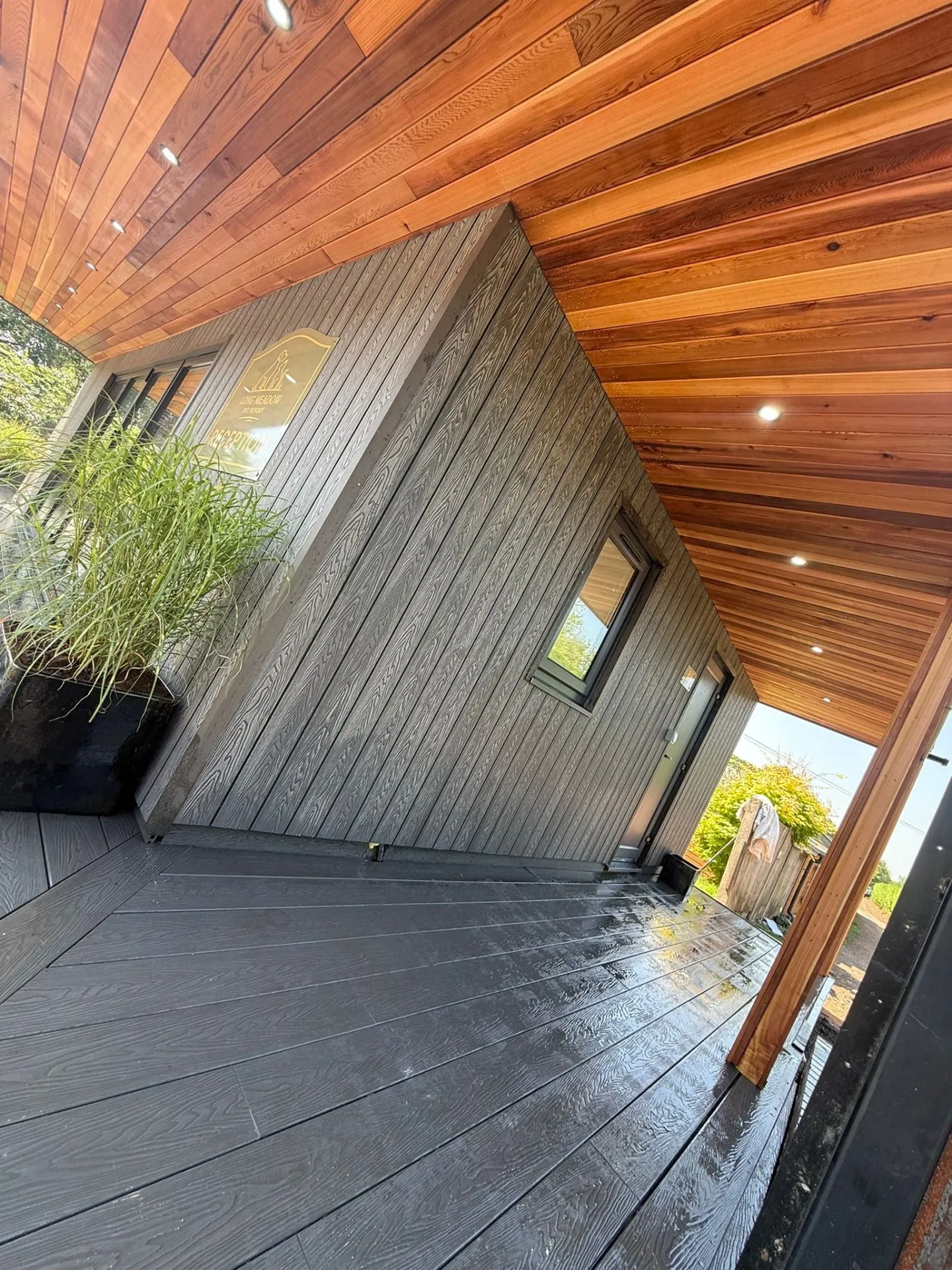 Long Meadow Pet Resort – Bespoke Reception Building thumbnail 5