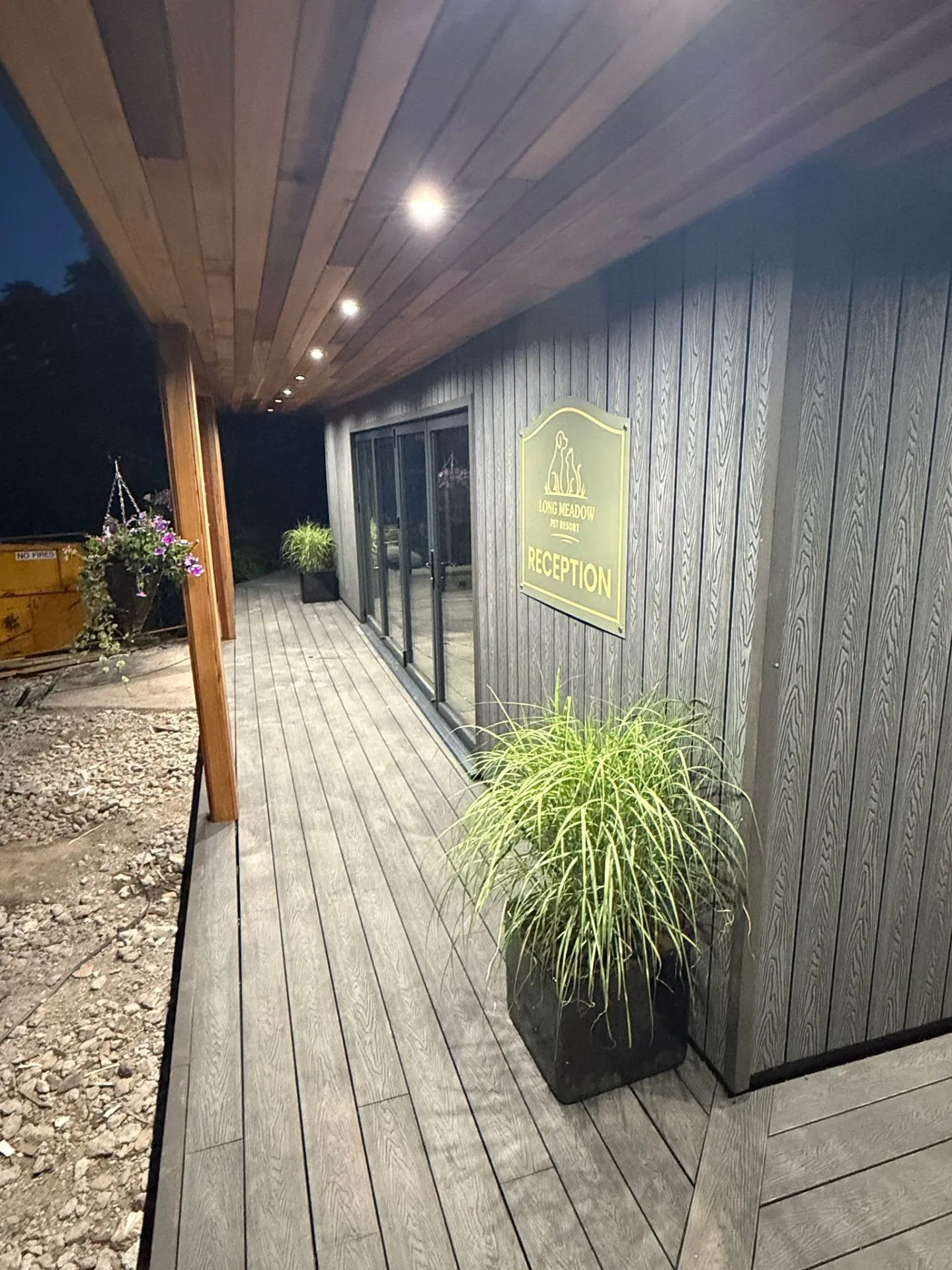 Long Meadow Pet Resort – Bespoke Reception Building thumbnail 4