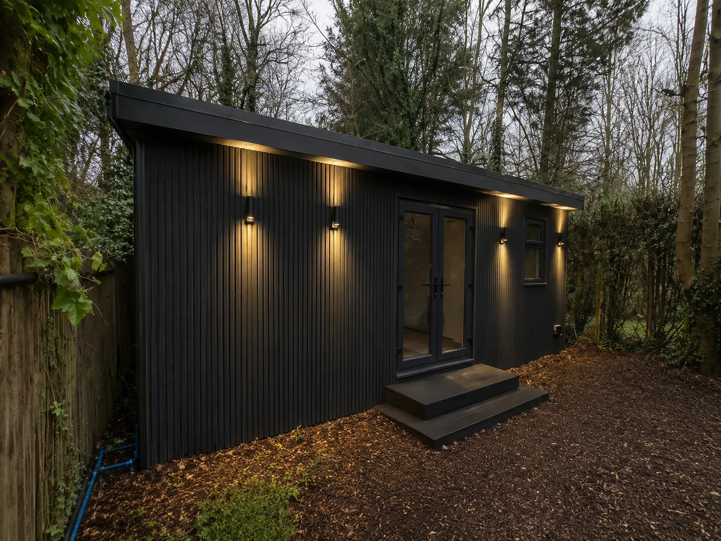 L-Shaped Two-Bedroom Annexe – Leicester thumbnail 3