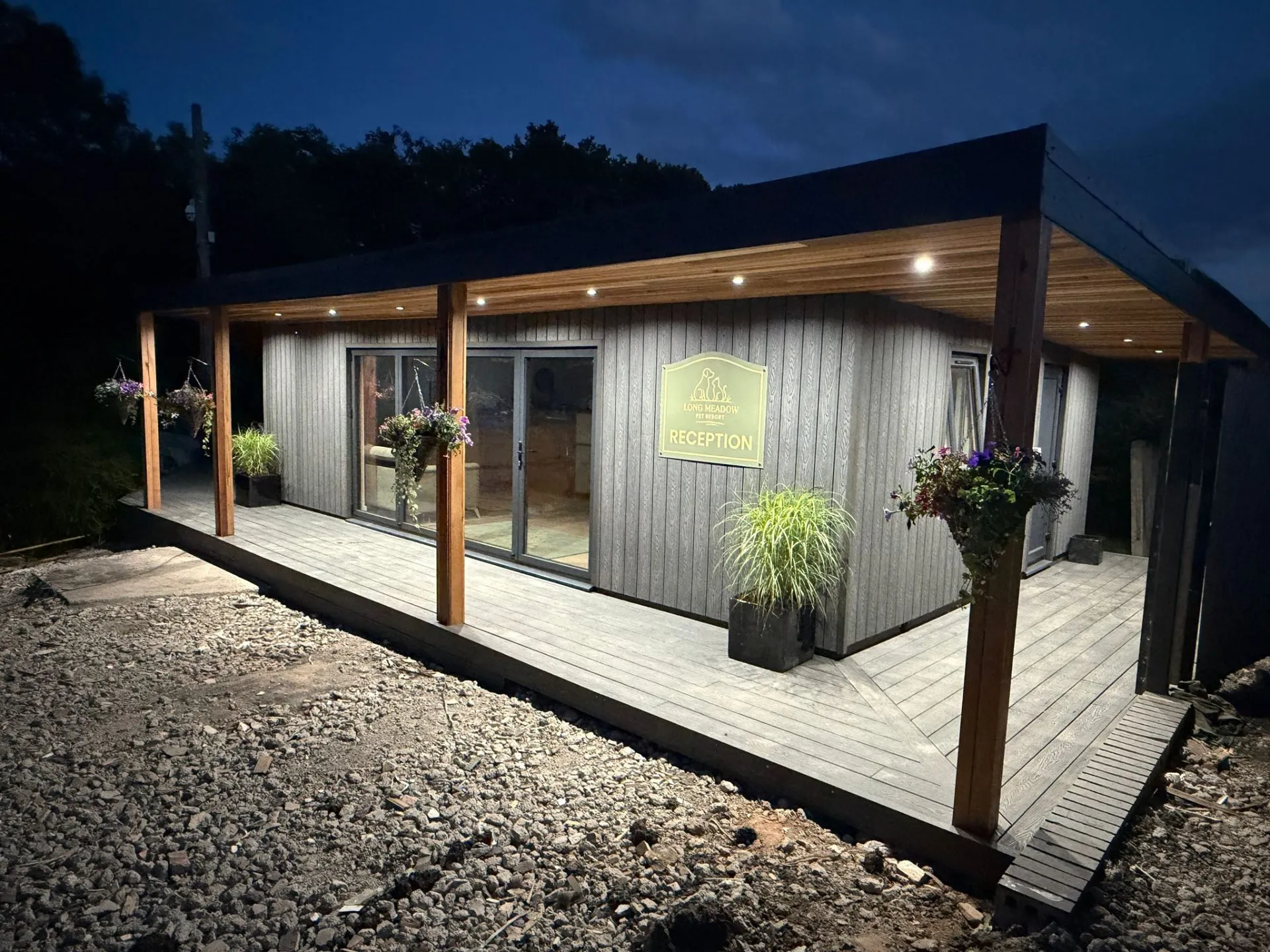 Long Meadow Pet Resort – Bespoke Reception Building thumbnail 2