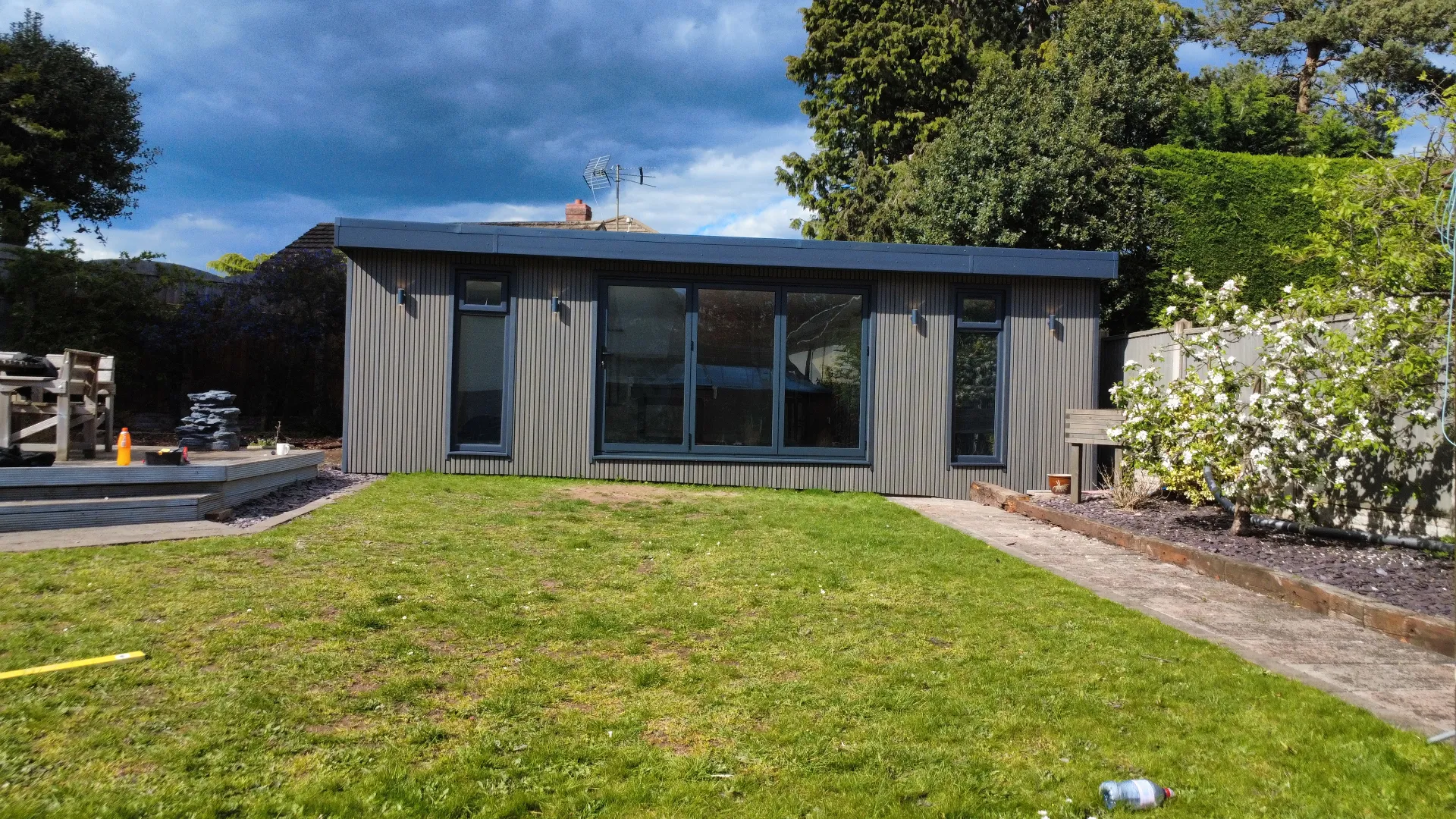 Custom Bar & Entertainment Room – Stourport thumbnail 4