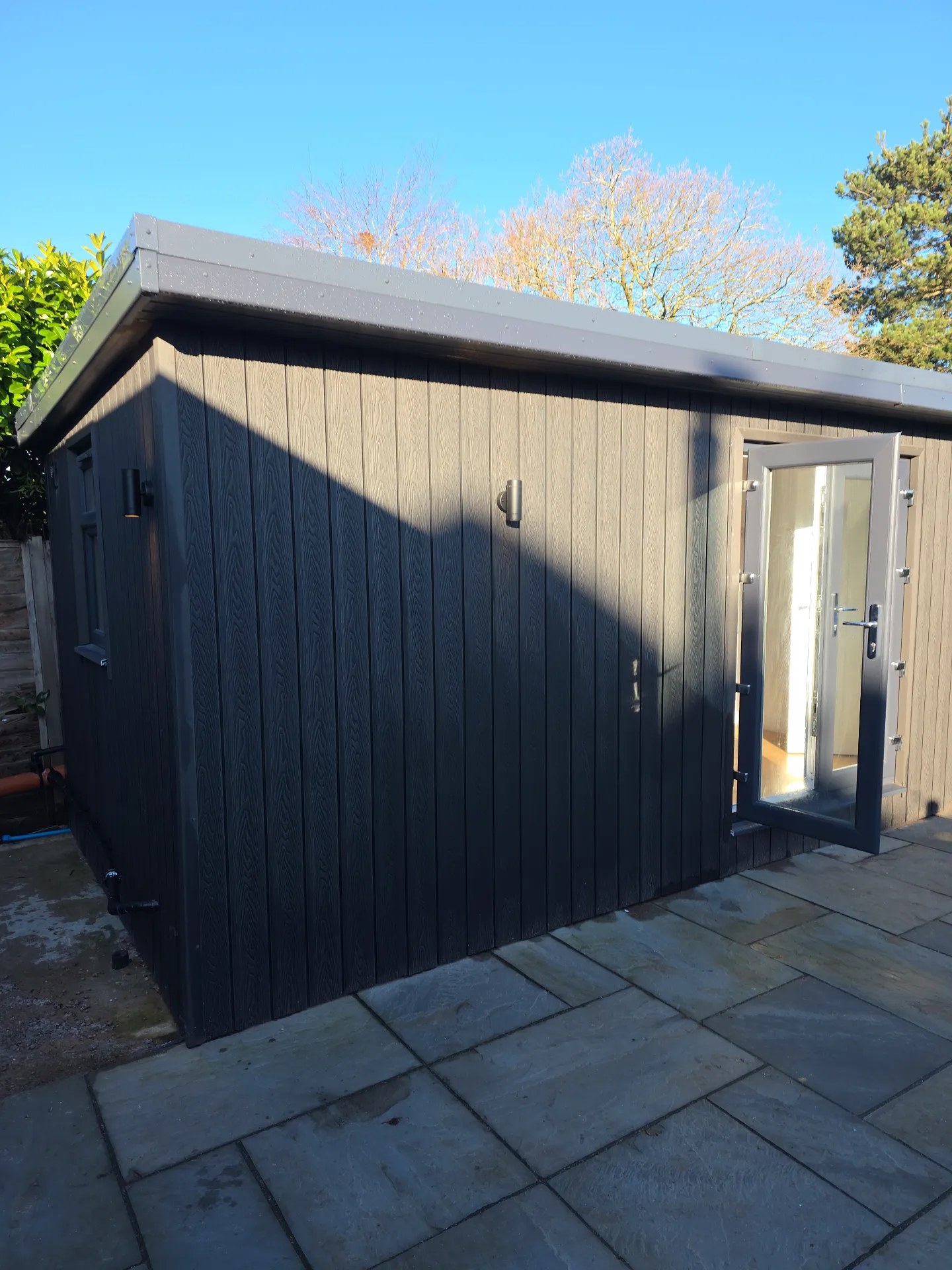 Compact One-Bedroom Annexe thumbnail 3