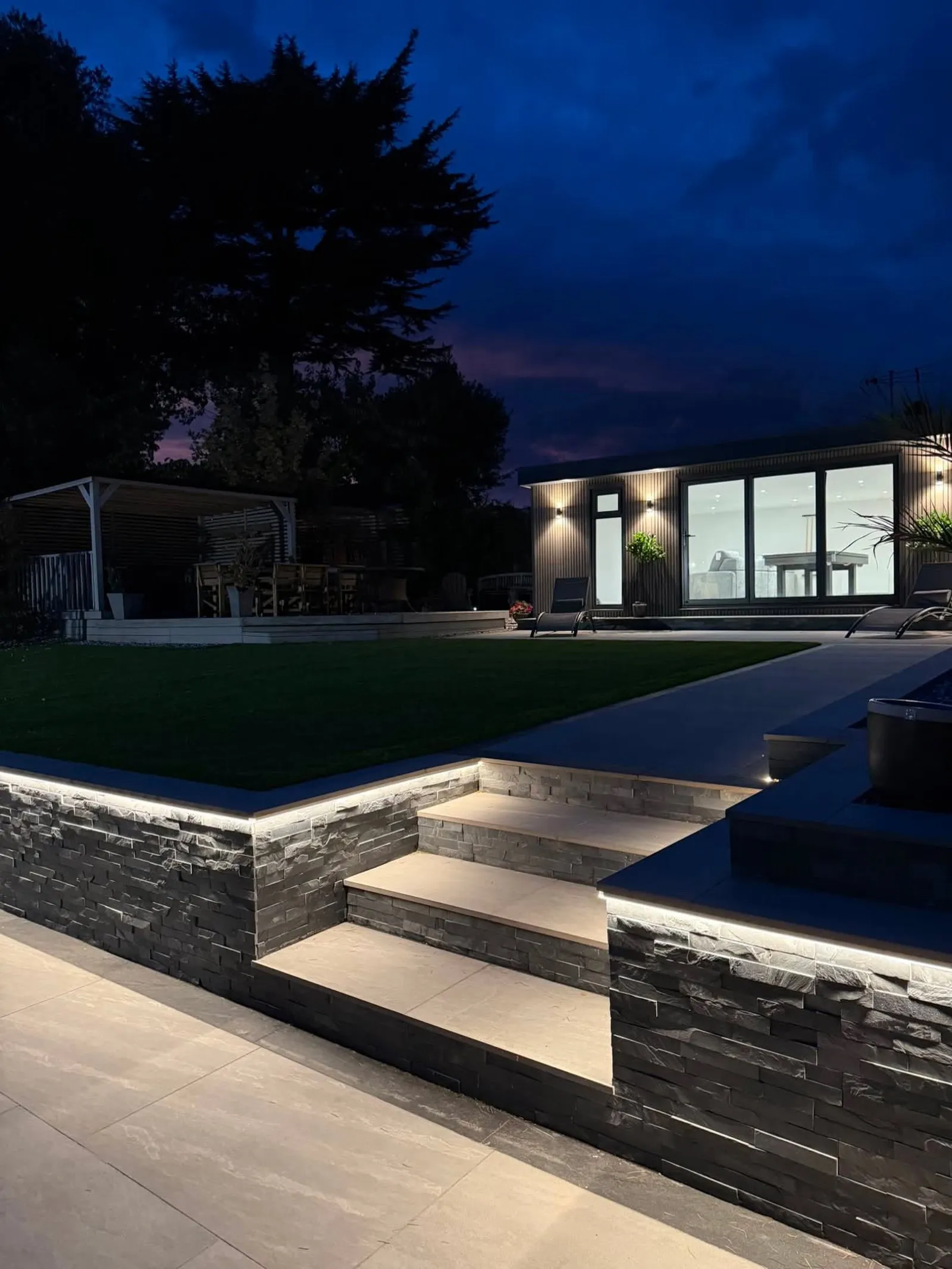 4m x 3m Composite Garden Room – Stafford thumbnail 4