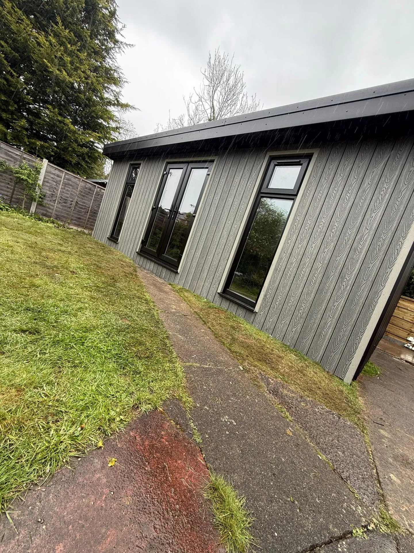 Custom Bar & Entertainment Room – Stourport thumbnail 7