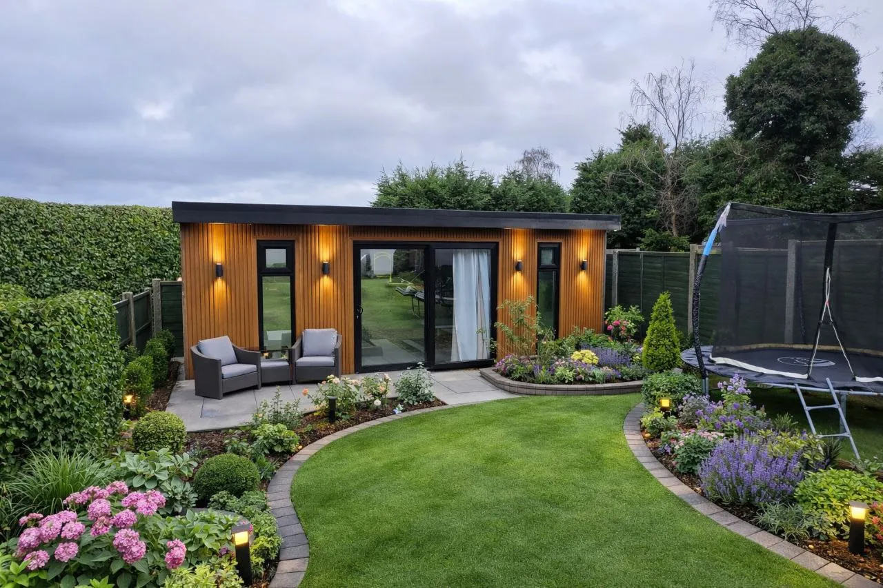 Landscaped garden room