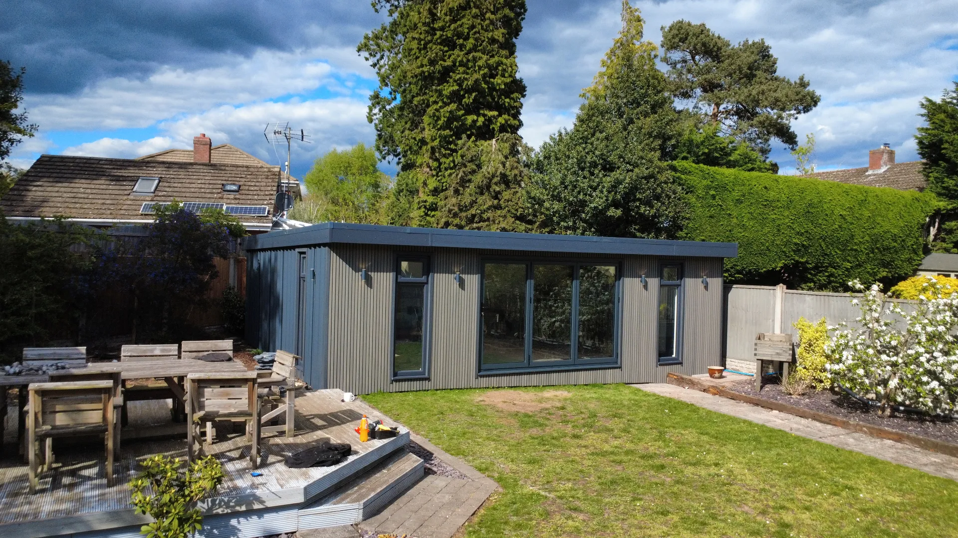 Custom Bar & Entertainment Room – Stourport thumbnail 5